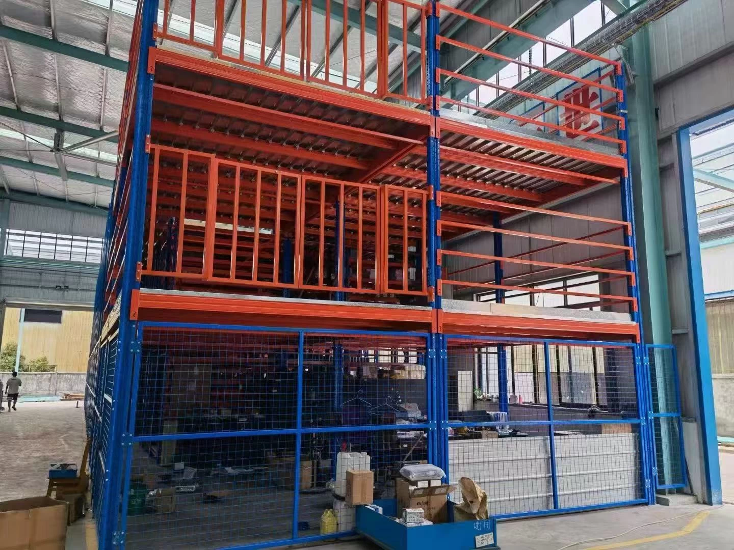 Mezzanine floor and mezzanine shelf product image 2